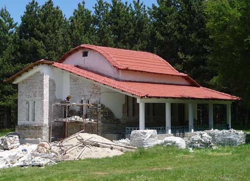 EKLHSIA_PATOMENH_PETRA